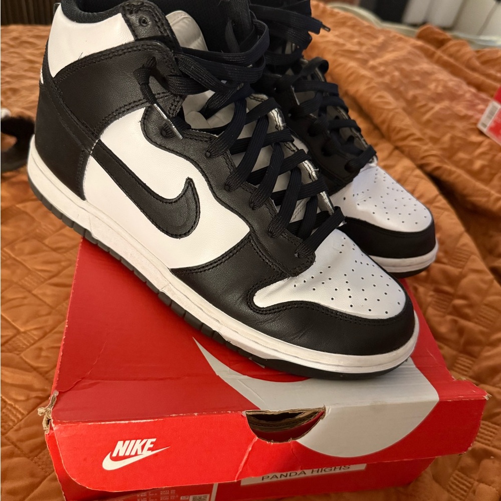 Panda Mids Sz 8 (worn once)